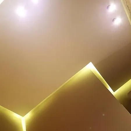 Mio فندق مبيت وإفطار